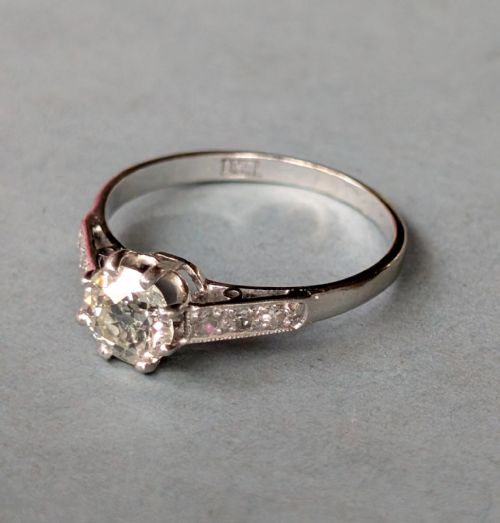 ART DECO PLATINUM DIAMOND SOLITAIRE ENGAGEMENT RING - ADDITIONAL PHOTO 7