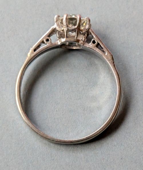 ART DECO PLATINUM DIAMOND SOLITAIRE ENGAGEMENT RING - ADDITIONAL PHOTO 8