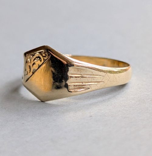ANTIQUE 9CT GOLD SIGNET RING MANS WEDDING BAND C1917 - ADDITIONAL PHOTO 4