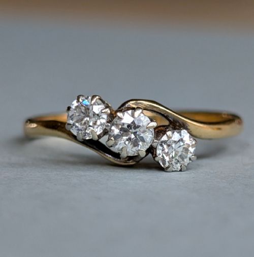 ANTIQUE 18CT GOLD OLD CUT DIAMOND CROSSOVER RING - ADDITIONAL PHOTO 1