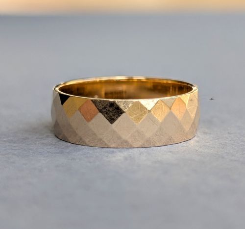 VINTAGE 9CT GOLD WEDDING BAND RING C1968 - ADDITIONAL PHOTO 8