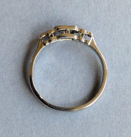 ART DECO 18CT GOLD PLATINUM DIAMOND SOLITAIRE ENGAGEMENT RING - ADDITIONAL PHOTO 5