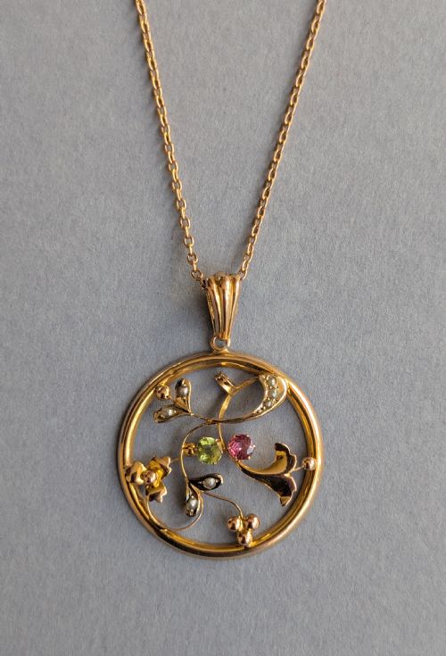 SUFFRAGETTE PENDANT 9CT GOLD PERIDOT AMETHYST PEARL - ADDITIONAL PHOTO 6