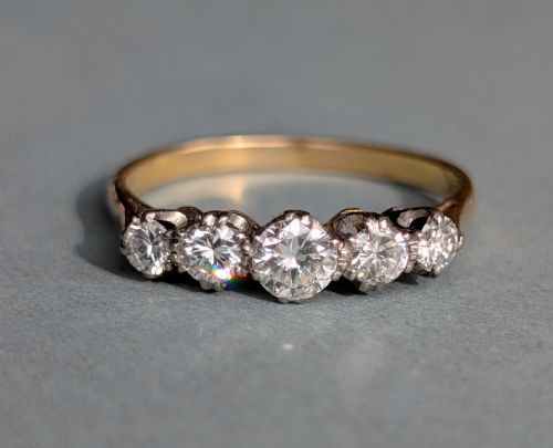 VINTAGE 18CT GOLD DIAMOND FIVE STONE RING - ADDITIONAL PHOTO 7