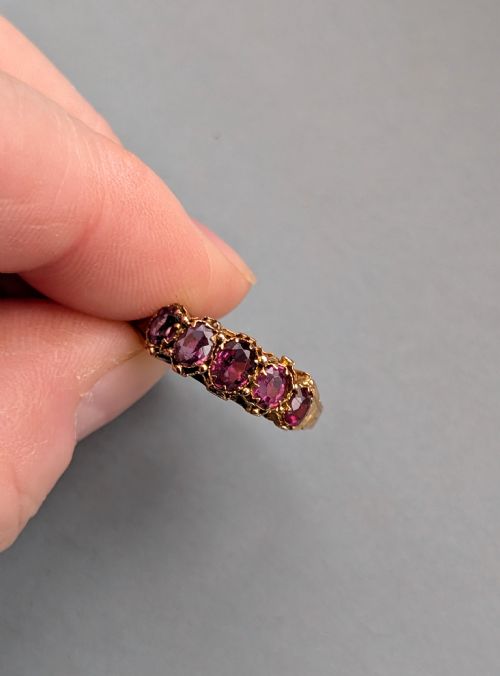 VICTORIAN 15CT GOLD GARNET RING C1897 - ADDITIONAL PHOTO 10