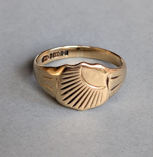 VINTAGE 9CT GOLD SIGNET RING MANS WEDDING BAND C1965 - ADDITIONAL PHOTO 3