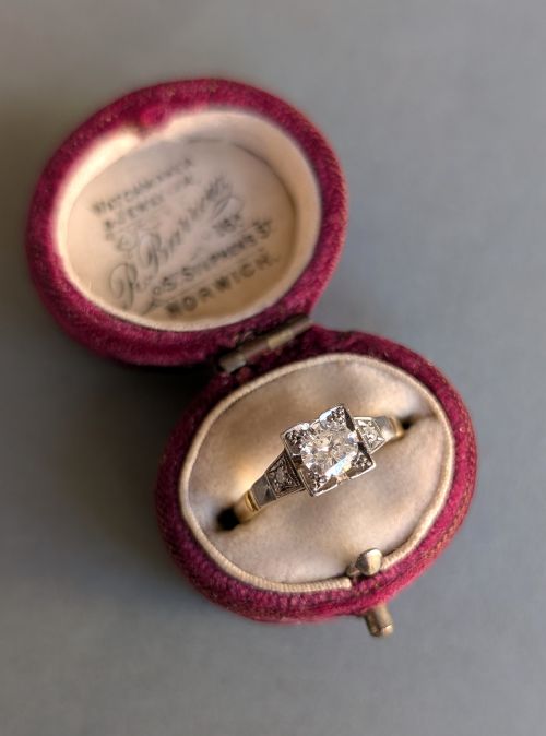 ART DECO 18CT GOLD PLATINUM DIAMOND SOLITAIRE ENGAGEMENT RING - ADDITIONAL PHOTO 10