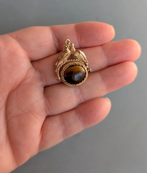 ANTIQUE 9CT GOLD SPINNING FOB DOVES AND TIGERS EYE - ADDITIONAL PHOTO 9