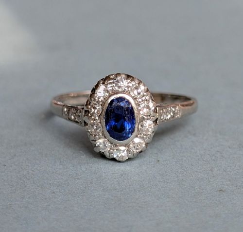 SMALL ART DECO 18CT GOLD SAPPHIRE AND DIAMOND RING - ADDITIONAL PHOTO 4