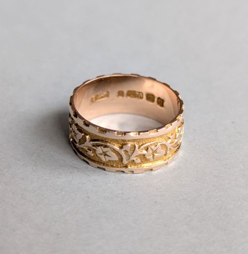 ANTIQUE 9CT GOLD WEDDING BAND RING C1912 - ADDITIONAL PHOTO 4