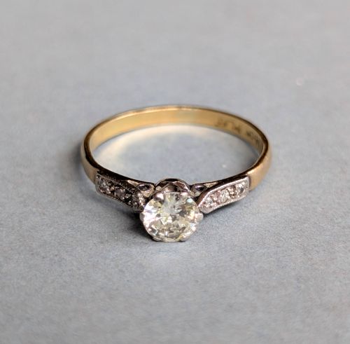 ART DECO PLATINUM DIAMOND SOLITAIRE ENGAGEMENT RING 050CT - ADDITIONAL PHOTO 4