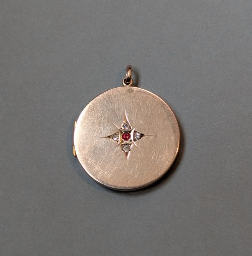 ANTIQUE 9CT GOLD LOCKET WITH PASTE STONES - ADDITIONAL PHOTO 5