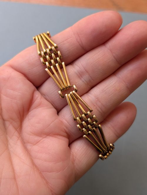 ANTIQUE SOLID 9CT GOLD GATE LINK BRACELET - ADDITIONAL PHOTO 9
