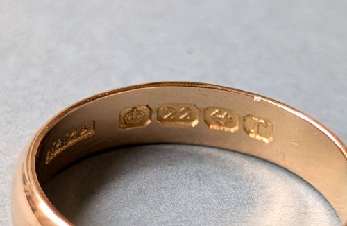 ANTIQUE 22CT GOLD WEDDING BAND C1916 - ADDITIONAL PHOTO 4