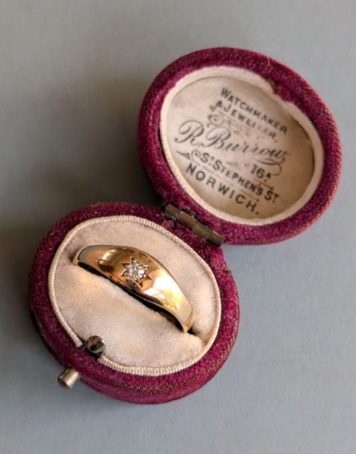 VINTAGE 18CT GOLD DIAMOND GYPSY RING - ADDITIONAL PHOTO 7