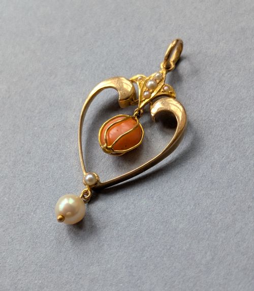 VICTORIAN 15CT GOLD CORAL PEARL HEART PENDANT - ADDITIONAL PHOTO 1