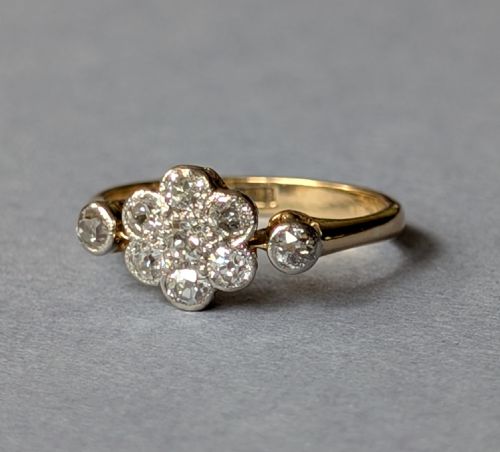 ANTIQUE 18CT GOLD DIAMOND DAISY CLUSTER RING - ADDITIONAL PHOTO 3
