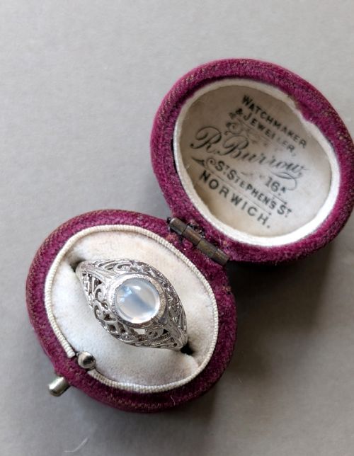 ANTIQUE 9CT GOLD AND SILVER MOONSTONE RING - ADDITIONAL PHOTO 5