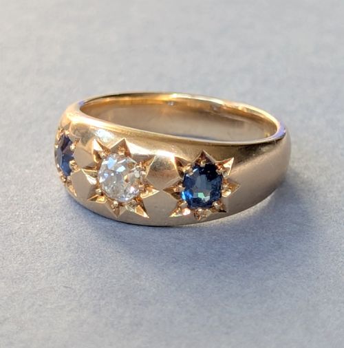 HEAVY VICTORIAN 18CT GOLD SAPPHIRE GYPSY RING C1897 - ADDITIONAL PHOTO 1