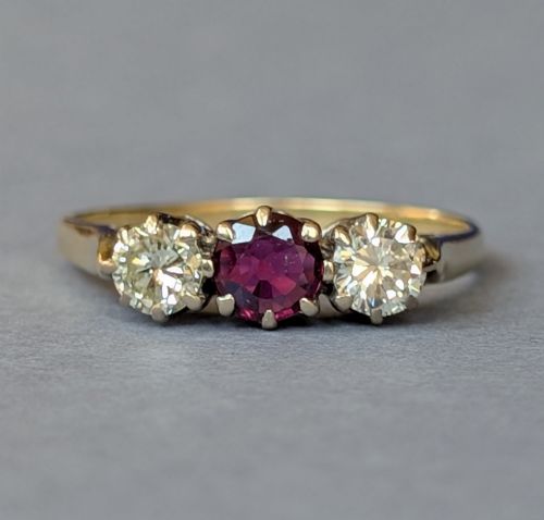 VINTAGE 18CT GOLD DIAMOND RUBY RING - ADDITIONAL PHOTO 4