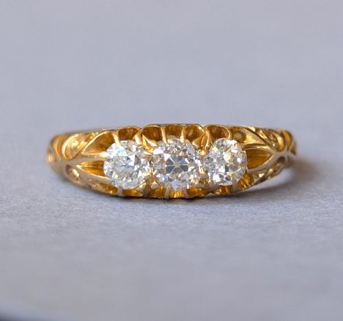 Edwardian 18ct Gold Old Cut Diamond Gypsy Ring