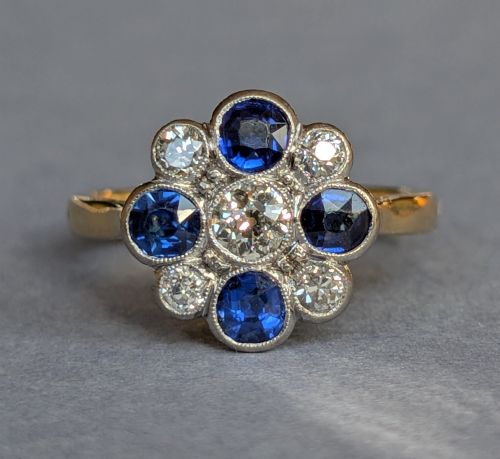 Art Deco 18ct Gold Sapphire and Diamond Ring