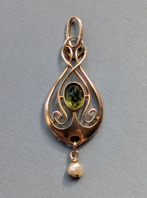 Edwardian 9ct Gold Peridot Murrle Bennett Pendant