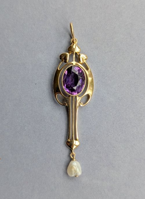 15ct Gold Amethyst Murrle Bennett Pendant