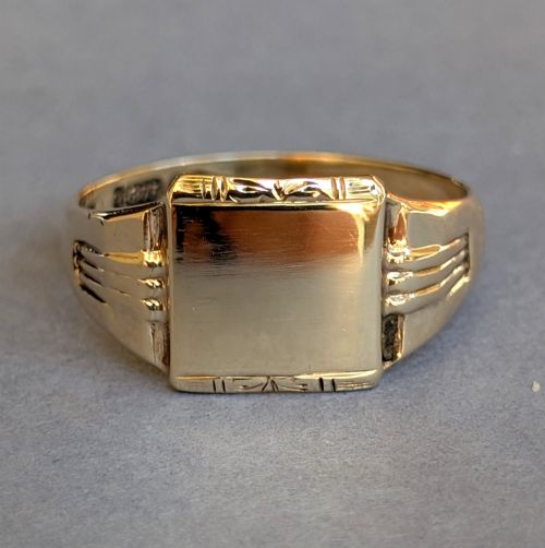 Vintage 9ct Gold Signet Ring C1963