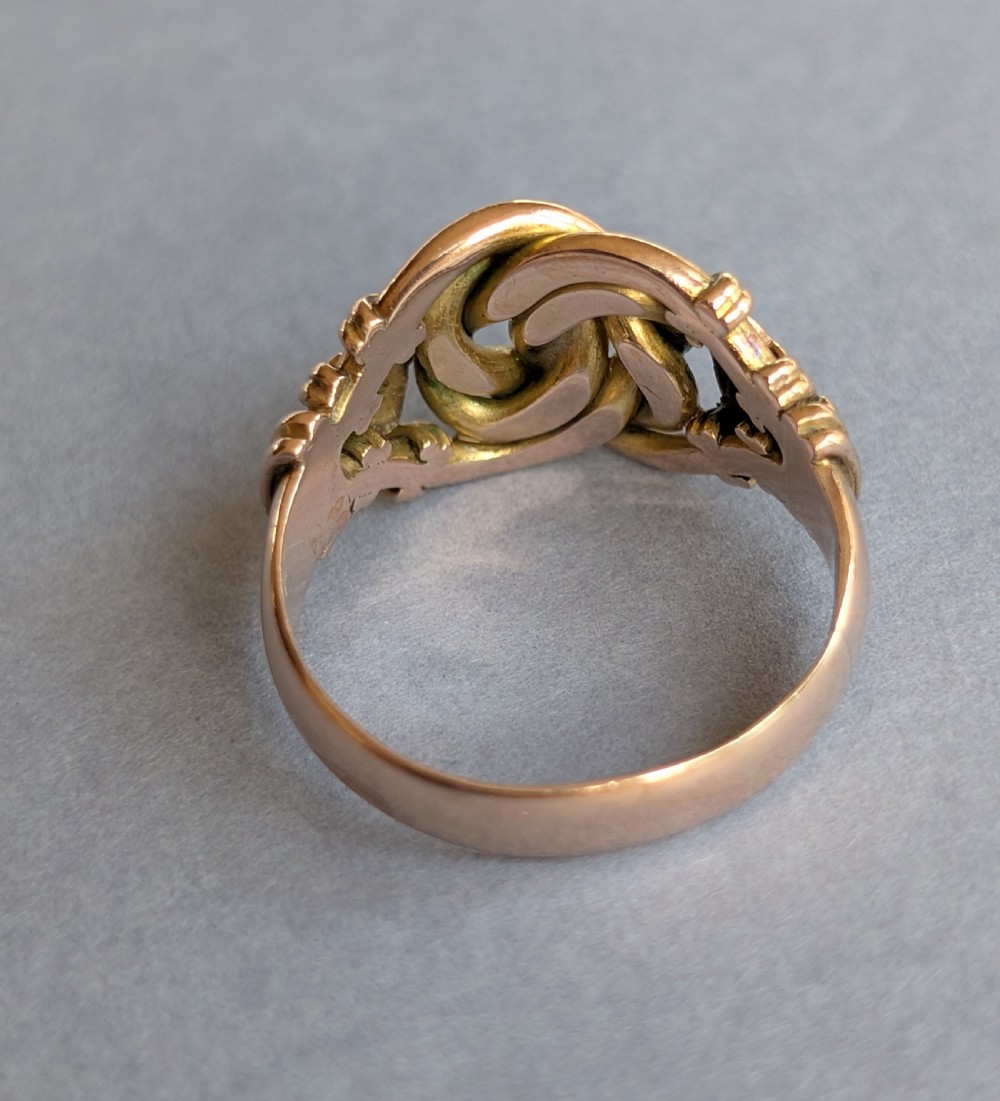Heavy Edwardian 9ct Gold Lovers knot ring c1909 View VI