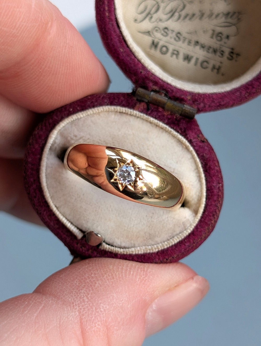 Heavy Antique 18ct Gold Diamond Gypsy Ring c1900 View X