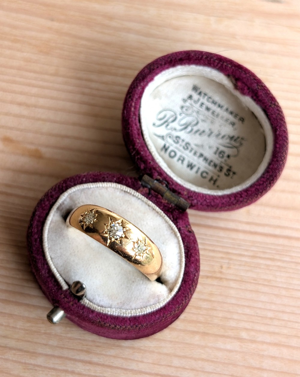 Antique 18ct Gold Diamond Gypsy Ring c1900 View X