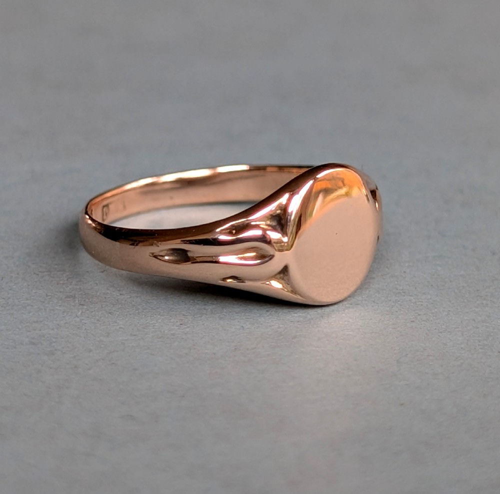 Antique 9ct rose gold signet ring, Wedding Band c1911 View V