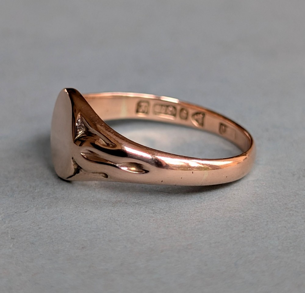 Antique 9ct rose gold signet ring, Wedding Band c1911 View VI