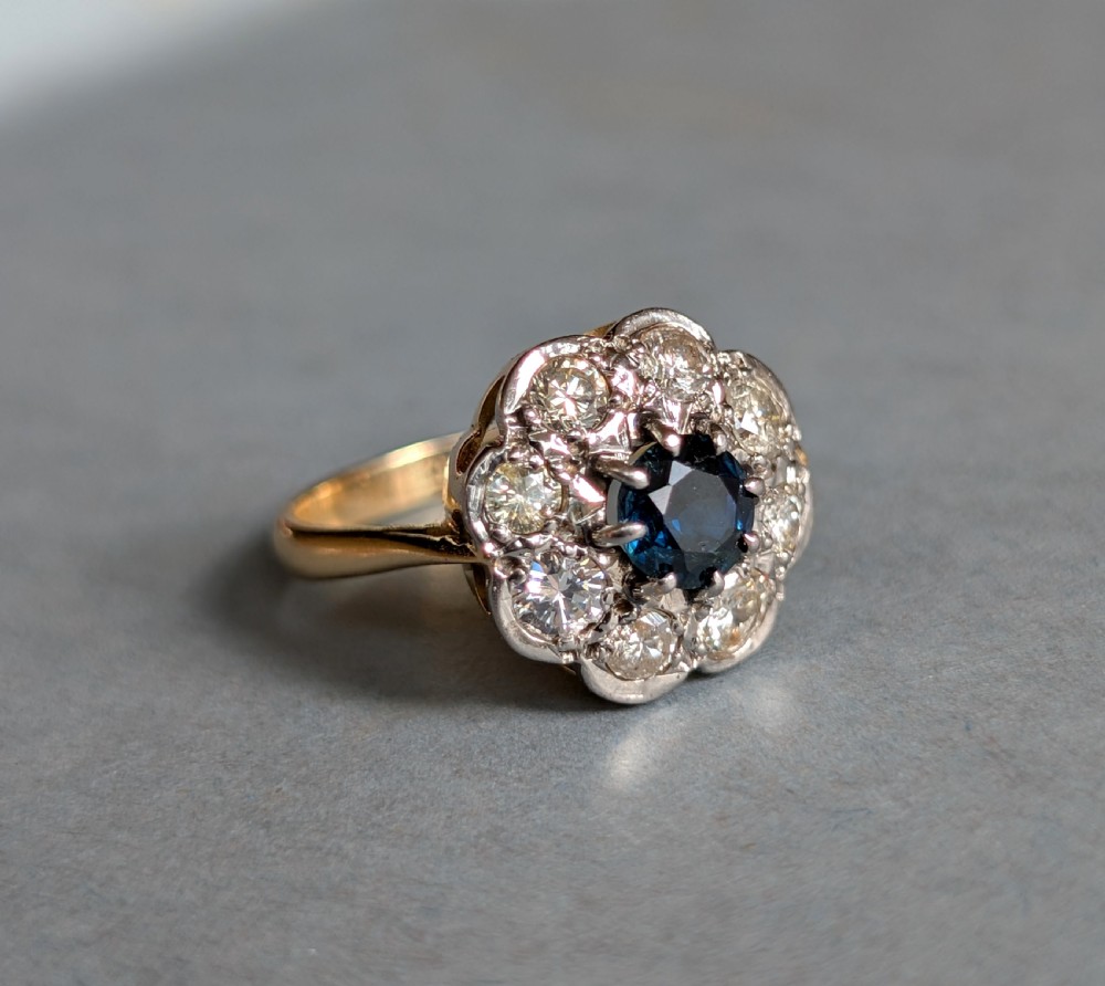 Art Deco 18ct Gold Sapphire and Diamond Ring View VIII