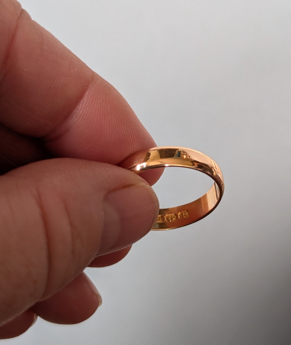 Antique 22ct Gold Wedding Band c1916 View X
