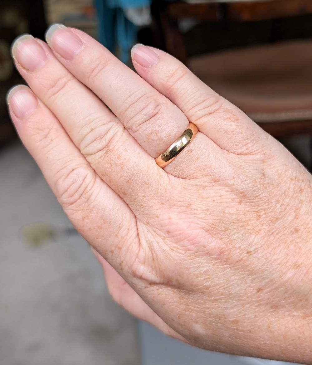Antique 22ct Gold Wedding Band c1916 View XI
