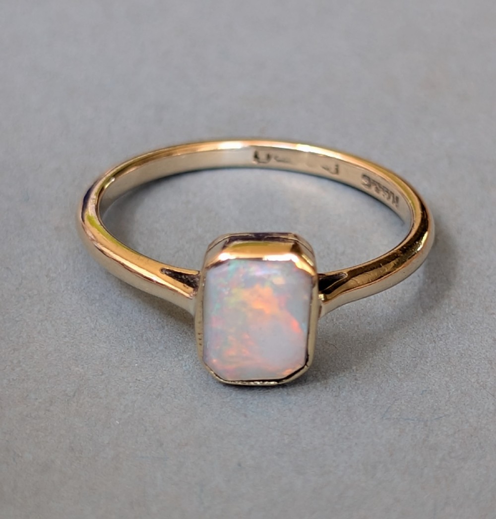 Art Deco 9ct Opal Ring Solitaire Ring c1927 View VI