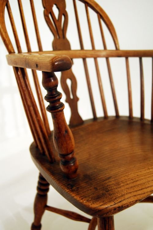 fig 3. Windsor Country Yew Elm Crinoline Stretcher Stick Chair