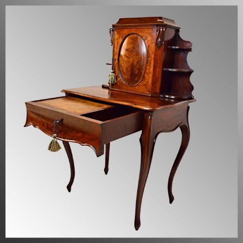 fig 3. Bonheur-du-Jour Desk Bureaux Davenport Bureau Cheveret
Rare & Stunning Desk Cabriole Legs Superb Condition