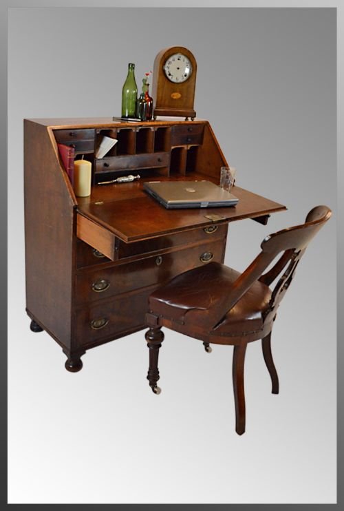 Georgian Antique Bureaux Davenport Bureau Cheveret Desk
useful Size - Attractive Mahogany - Nice Interior C1780