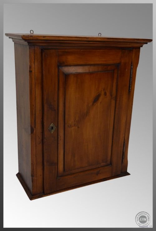 Antique Victorian Pine Small Hanging Cabinet & Drawers
superb & Unique Piece - Great Condition - Lovely Size

