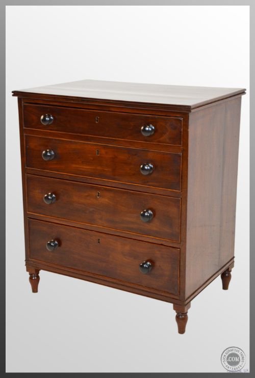 Fine Chest Drawers Compact Small Antique Georgian C1800
quality 4 Drawer Chest in Superb Condition - Rare Size