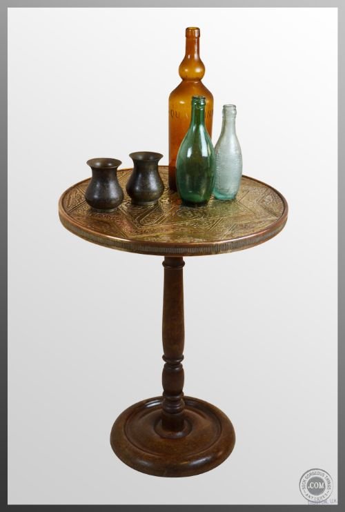 Antique Brass Wine Lamp Side Occasional Round Table