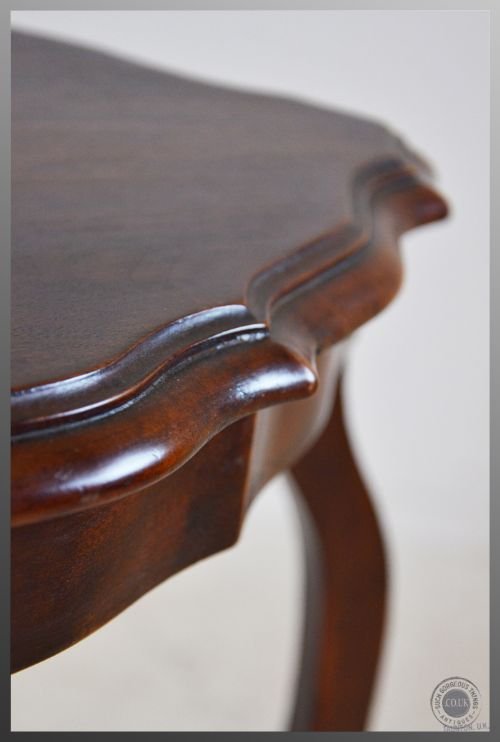 fig 2. Antique Table Oval Wine Lamp Side Occasional Display Victorian Mahogany c1890