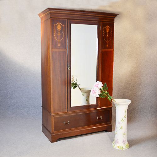 Wardrobe Mahogany Victorian Quality - Mirror Door & Marquetry C1900