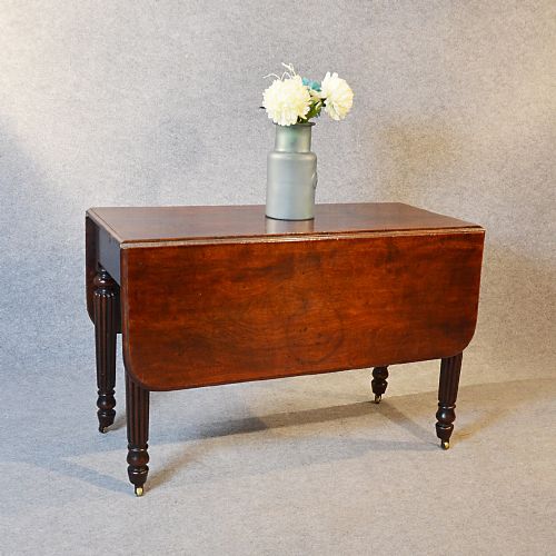 fig 3. Table Antique Regency English Pembroke Dining Mahogany Drop Leaf c1830