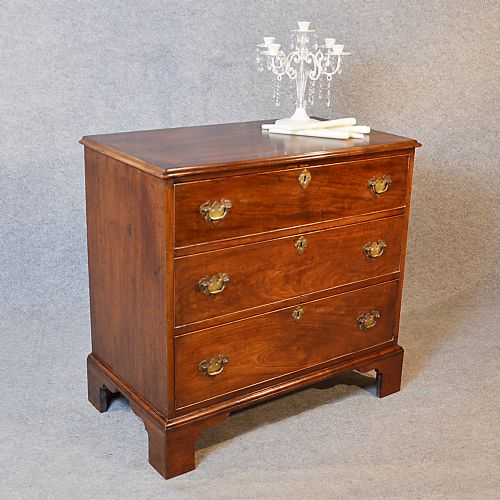 Antique Chest Drawers English Georgian Mahogany Fine Quality Mid Sized C1760