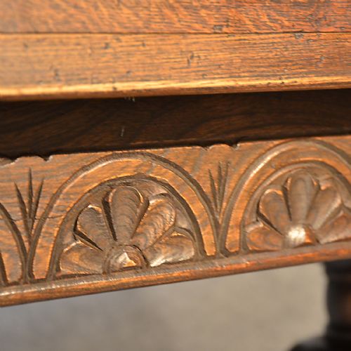 fig 4. Antique Oak Kitchen Dining Table Extending Draw Leaf 4-6 Seater Edwardian c1910