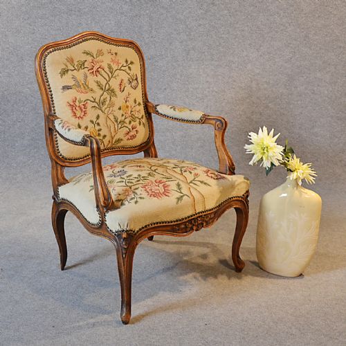 Antique Armchair Walnut Needlepoint Tapestry Salon Reading Arm Chair C1880
